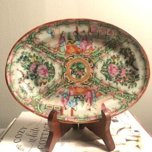 Antique Rose Medallion Plate 8.5”x6”